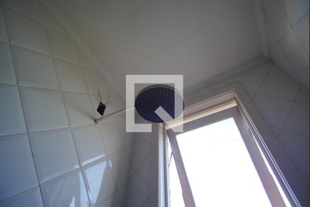Banheiro de casa para alugar com 3 quartos, 230m² em Jardim Sabará, Porto Alegre