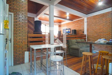 Cozinha de casa para alugar com 3 quartos, 230m² em Jardim Sabará, Porto Alegre