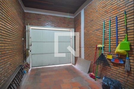 Garagem de casa para alugar com 3 quartos, 230m² em Jardim Sabará, Porto Alegre