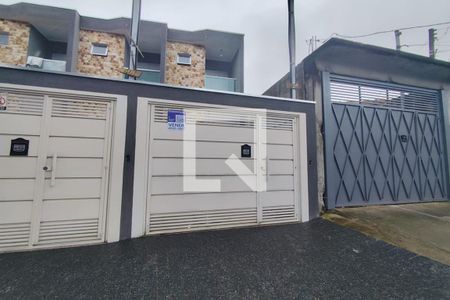 Fachada de casa à venda com 3 quartos, 109m² em Cidade Líder, São Paulo
