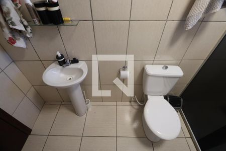 Banheiro da Suíte de casa de condomínio à venda com 2 quartos, 82m² em Niterói, Canoas