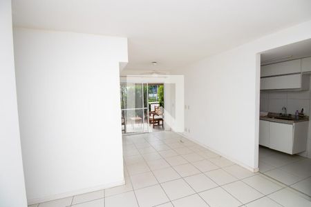 Sala de apartamento para alugar com 2 quartos, 70m² em Recreio dos Bandeirantes, Rio de Janeiro