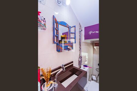 Lavabo de casa à venda com 3 quartos, 135m² em Parque Sao Domingos, São Paulo