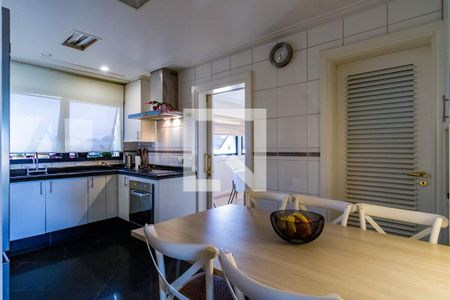 Cozinha de apartamento para alugar com 4 quartos, 289m² em Vila Andrade, São Paulo