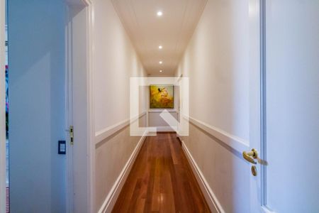 Corredor de apartamento para alugar com 4 quartos, 289m² em Vila Andrade, São Paulo