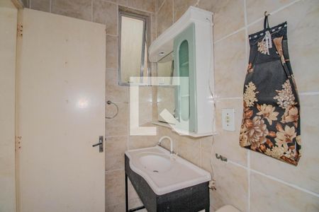 Banheiro da Suíte de apartamento à venda com 1 quarto, 32m² em Jardim Sabará, Porto Alegre