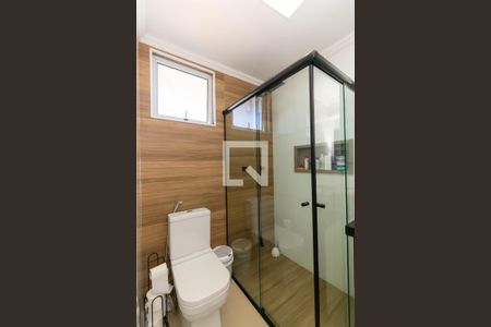 Banheiro da Suíte de casa à venda com 2 quartos, 100m² em Conjunto Residencial Sitio Oratorio, São Paulo