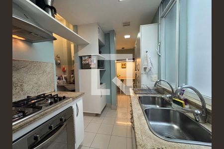 Cozinha de apartamento para alugar com 1 quarto, 85m² em Copacabana, Rio de Janeiro
