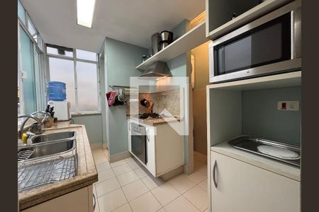 Cozinha de apartamento para alugar com 1 quarto, 85m² em Copacabana, Rio de Janeiro