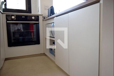 Cozinha de kitnet/studio para alugar com 1 quarto, 40m² em Jardim das Bandeiras, São Paulo