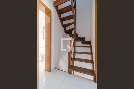 Corredor de casa de condomínio à venda com 3 quartos, 160m² em Ipanema, Porto Alegre