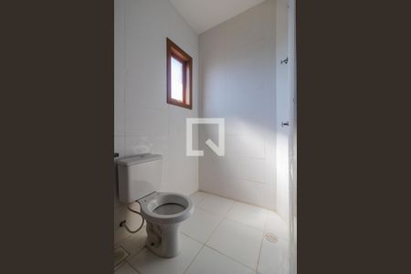 Banheiro da Suíte  de casa de condomínio à venda com 3 quartos, 160m² em Ipanema, Porto Alegre