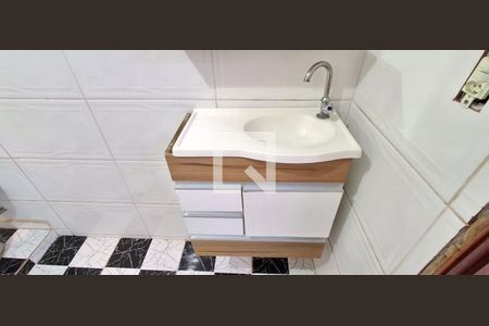 Banheiro de casa para alugar com 1 quarto, 30m² em Cerâmica, São Caetano do Sul