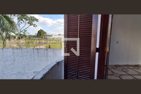 Sacada de casa para alugar com 1 quarto, 30m² em Cerâmica, São Caetano do Sul