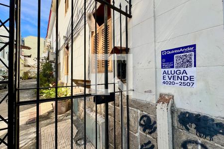 Plaquinha instalada de casa de condomínio à venda com 3 quartos, 140m² em Botafogo, Rio de Janeiro