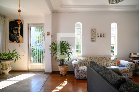 Sala de casa para alugar com 4 quartos, 740m² em Bosque da Saúde, São Paulo