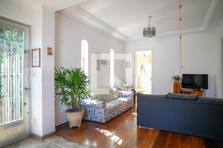 Sala de casa para alugar com 4 quartos, 740m² em Bosque da Saúde, São Paulo