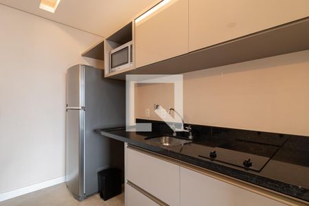 Cozinha de apartamento para alugar com 1 quarto, 51m² em Moema, São Paulo