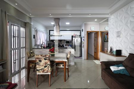 Sala de casa à venda com 3 quartos, 230m² em Vila Metalúrgica, Santo André