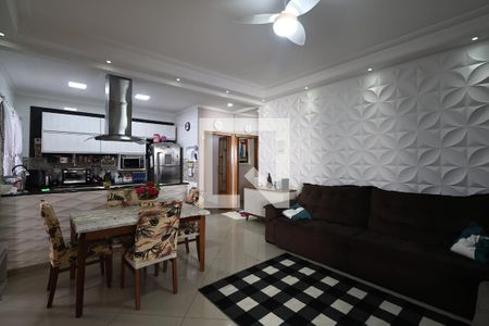 Sala de casa à venda com 3 quartos, 230m² em Vila Metalúrgica, Santo André