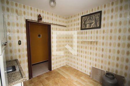 Cozinha e Área de Serviço de apartamento à venda com 2 quartos, 67m² em Menino Deus, Porto Alegre