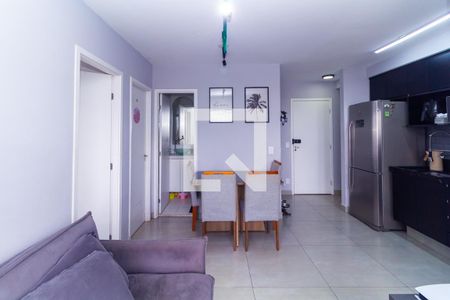 Sala de apartamento à venda com 2 quartos, 45m² em Sítio da Figueira, São Paulo