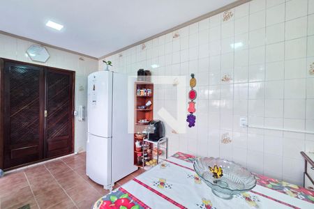 Cozinha / Área de Serviço de casa para alugar com 5 quartos, 220m² em Parque Industrial, São José dos Campos