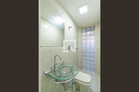 Lavabo de apartamento para alugar com 3 quartos, 75m² em Vila Guarani (zona Sul), São Paulo