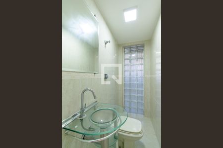 Lavabo de apartamento para alugar com 3 quartos, 75m² em Vila Guarani (zona Sul), São Paulo