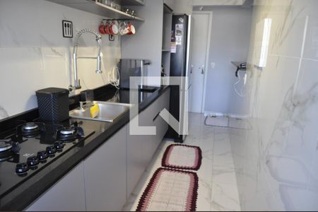 Cozinha de apartamento à venda com 2 quartos, 60m² em Sampaio, Rio de Janeiro