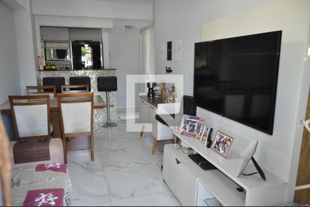 Sala de apartamento à venda com 2 quartos, 60m² em Sampaio, Rio de Janeiro