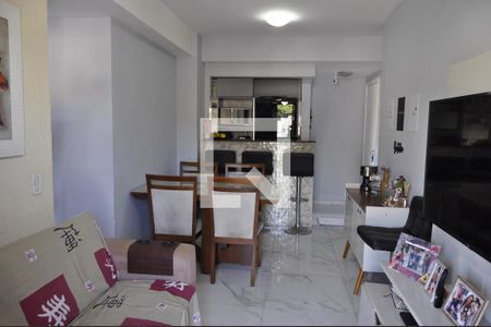 Sala de apartamento à venda com 2 quartos, 60m² em Sampaio, Rio de Janeiro