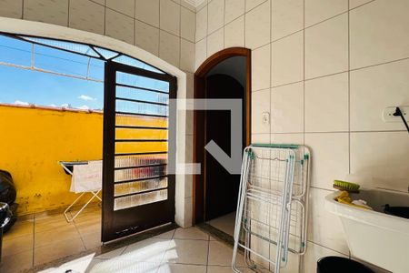 Cozinha e Área de Serviço de casa à venda com 3 quartos, 181m² em Jardim Vila Galvao, Guarulhos