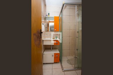 Banheiro de apartamento à venda com 2 quartos, 42m² em Estância Velha, Canoas