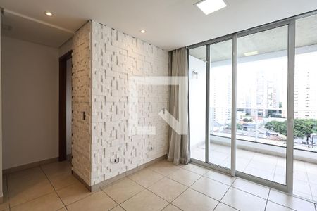 Sala de apartamento à venda com 2 quartos, 70m² em Campestre, Santo André