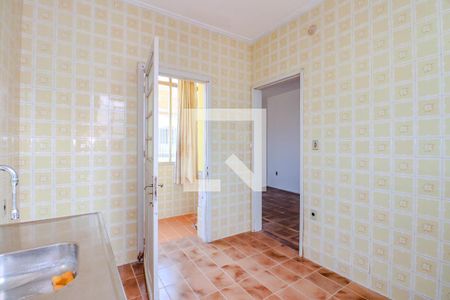 Cozinha e Área de Serviço de apartamento à venda com 3 quartos, 88m² em Rio Branco, Porto Alegre