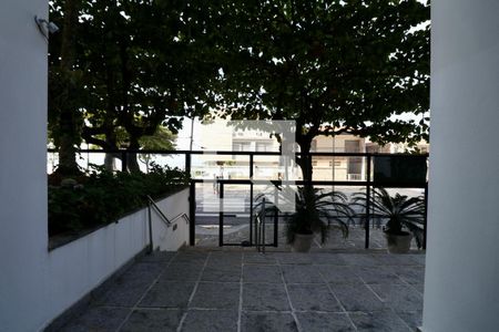 Fachada de apartamento para alugar com 4 quartos, 217m² em Centro, Guarujá