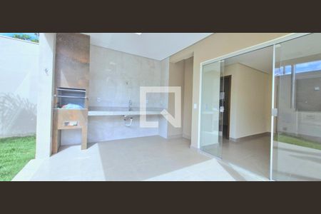 Churrasqueira de casa à venda com 4 quartos, 167m² em Lundcéia, Lagoa Santa