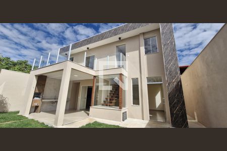 Fachada de casa à venda com 4 quartos, 167m² em Lundcéia, Lagoa Santa