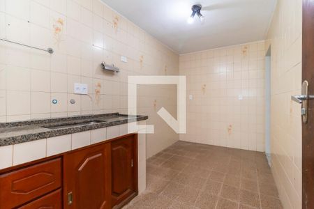 Cozinha de casa para alugar com 1 quarto, 32m² em Vila Corberi, São Paulo