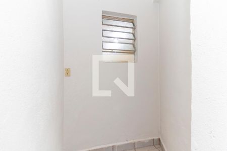 Despensa de casa para alugar com 1 quarto, 32m² em Vila Corberi, São Paulo