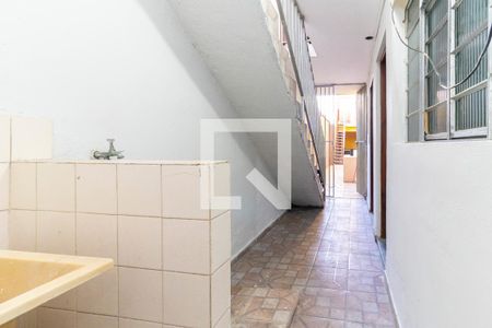 Área de Serviço de casa para alugar com 1 quarto, 32m² em Vila Corberi, São Paulo