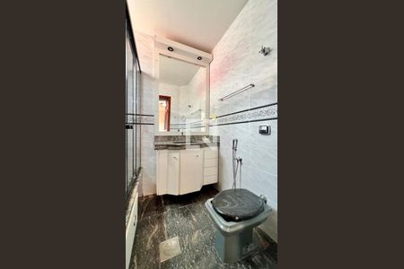 Banheiro de apartamento à venda com 4 quartos, 128m² em Prado, Belo Horizonte