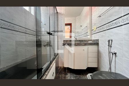 Banheiro de apartamento à venda com 4 quartos, 128m² em Prado, Belo Horizonte