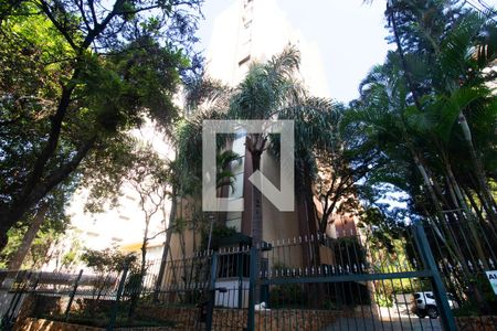 Fachada  de apartamento para alugar com 3 quartos, 90m² em Cerqueira César, São Paulo