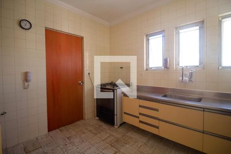 Cozinha  de apartamento para alugar com 3 quartos, 90m² em Cerqueira César, São Paulo