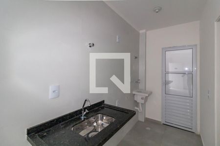 Sala-Cozinha de apartamento à venda com 2 quartos, 39m² em Cidade Antônio Estevão de Carvalho, São Paulo