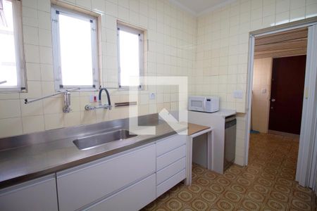 Cozinha de apartamento à venda com 3 quartos, 90m² em Cerqueira César, São Paulo
