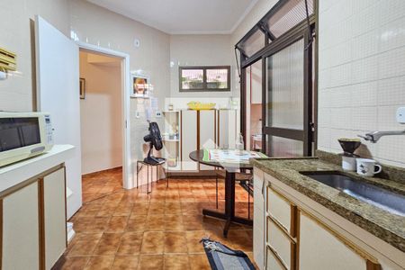 cozinha de apartamento para alugar com 3 quartos, 98m² em Jardim Las Palmas, Guarujá