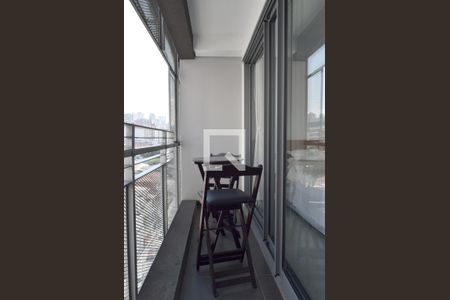 Varanda de kitnet/studio para alugar com 1 quarto, 29m² em Pinheiros, São Paulo